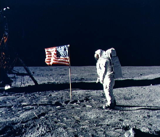 07.20.04.apollo.11.lg.jpg